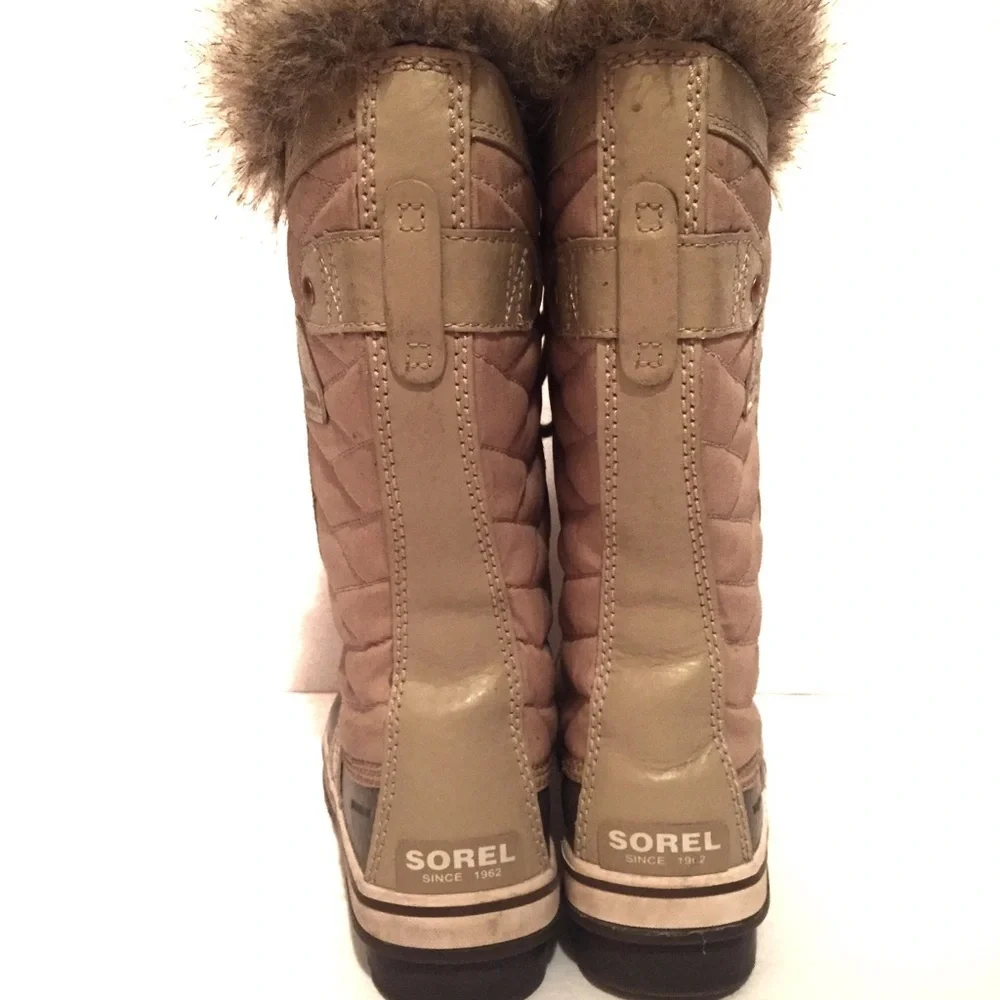 SOREL - Women's Tofino II Waterproof Insulated Winter Boot with Faux Fur Cuff 6